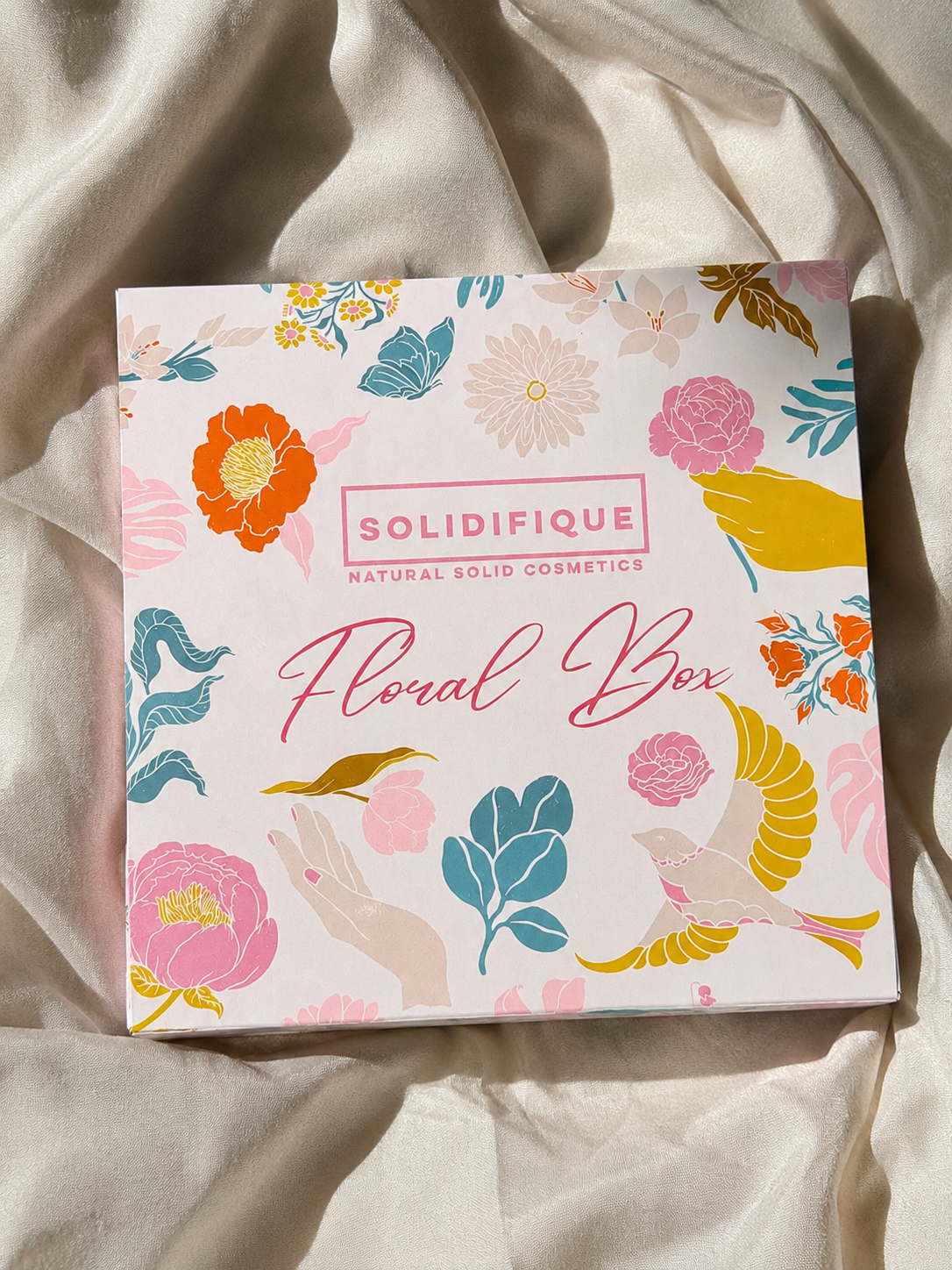 SOLIDIFIQUE Кутия с 4 мини масажни свещи FLORAL BOX